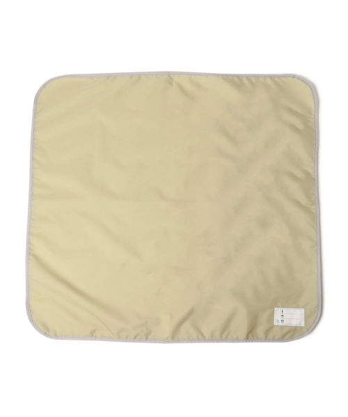 こども ビームス（コドモビームス）の「こども ビームス / レジャーシート S（トラベルグッズ・キッズ・ベージュ/ピンク/イエロー/グリーン/ブルー/オリーブ・SMALL）」の2枚目の写真