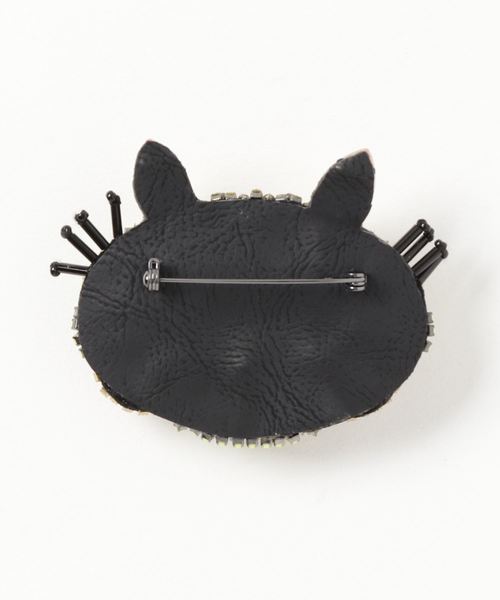 KU-CROISSANT(クークロワッサン)の「【Paris】cochon ビジュー ブローチ(ブローチ/コサージュ・レディース・ブルー/イエロー/レッド・ONE SIZE)」の4枚目の写真