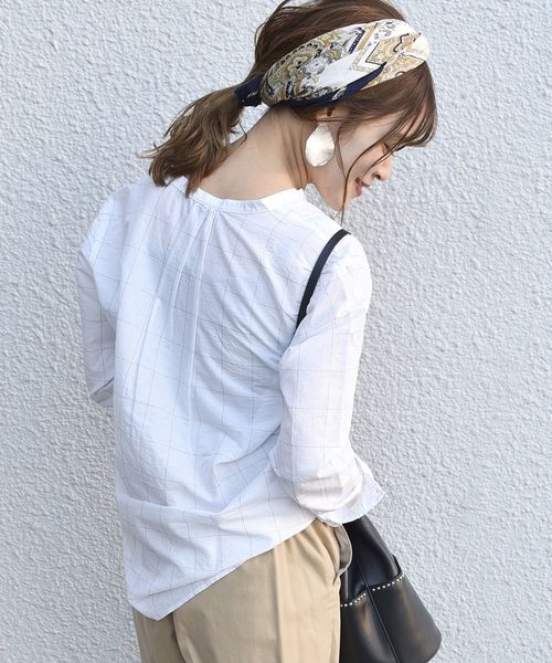 SHIPS Days（シップスデイズ）の「SHIPS Days STANDARD:スキッパー チェックシャツ 19SS　◇（シャツ/ブラウス・レディース・ホワイト/ネイビー・S～Ｍ/M～Ｌ）」の5枚目の写真