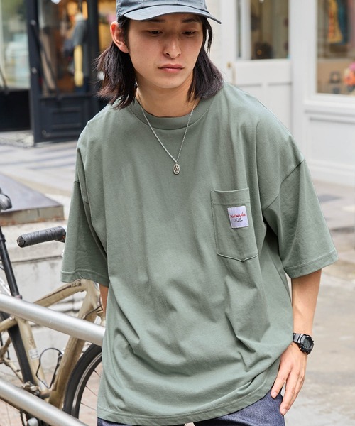 Mark Gonzales（マーク・ゴンザレス）の「Mark Gonzales/マークゴンザレス MONO-MART別注 ビッグシルエット胸刺繍 半袖Tee（Tシャツ/カットソー・メンズ・ホワイト/ブラック/ネイビー/オレンジ/ライトパープル/パープル系その他/ダークベージュ/マスタード/グリーン系その他/サンドベージュ/ライトピンク/グレー系その他/ダークグレー/ボルドー/ブラウン/ダークグリーン/ライトブルー/グリーン系その他4/グリーン系その他5/ブルー系その他3/ホワイト系その他/ブラック系その他/ベージュ系その他/グレイッシュベージュ/ブルー系その他2/パープル系その他2/パープル系その他3/グリーン系その他2/グリーン系その他3/イエロー系その他/ブルー系その他・FREE/M/S）」の16枚目の写真