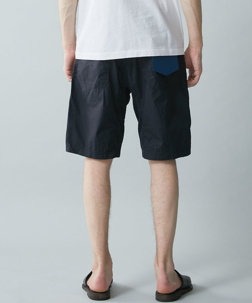 White Mountaineering ショートパンツ カーキ 0220824N0006 WHITE MOUNTAINEERING(ホワイトマウンテニアリング) 25SS「CARGO