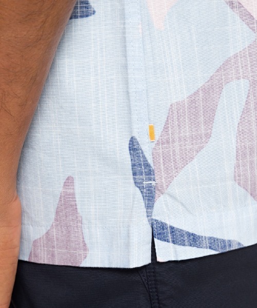 Quiksilver(クイックシルバー)の「GULLY FLORAL/クイックシルバー 半袖 シャツ 総柄(シャツ/ブラウス・メンズ・グリーン/グレー/インディゴブルー・MEDIUM/SMALL/LARGE)」の5枚目の写真