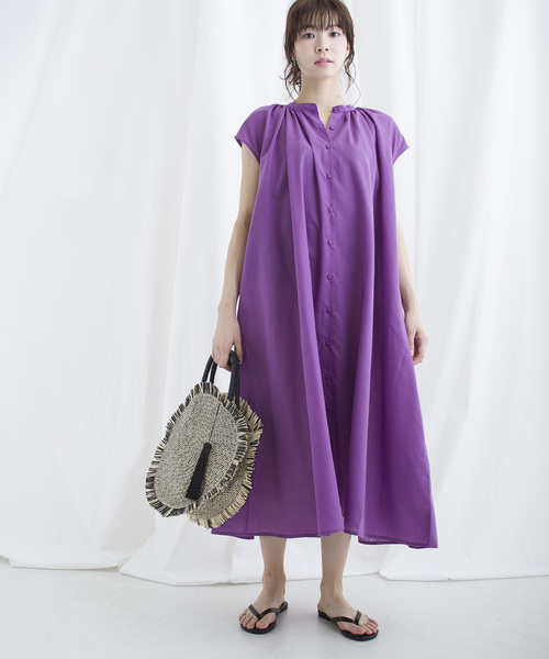 lala Born(ララボーン)の「lalaBorn/60sローンギャザーワンピース(ワンピース・レディース・ブラック/ベージュ/パープル/アイボリー・FREE)」の4枚目の写真