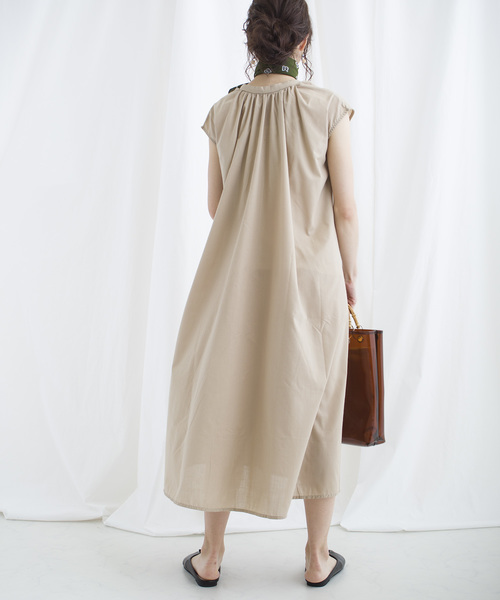 lala Born(ララボーン)の「lalaBorn/60sローンギャザーワンピース(ワンピース・レディース・ブラック/ベージュ/パープル/アイボリー・FREE)」の17枚目の写真