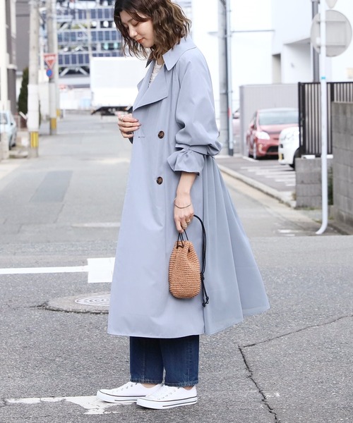 reca（レカ）の「バックジョーゼット フレアトレンチコート