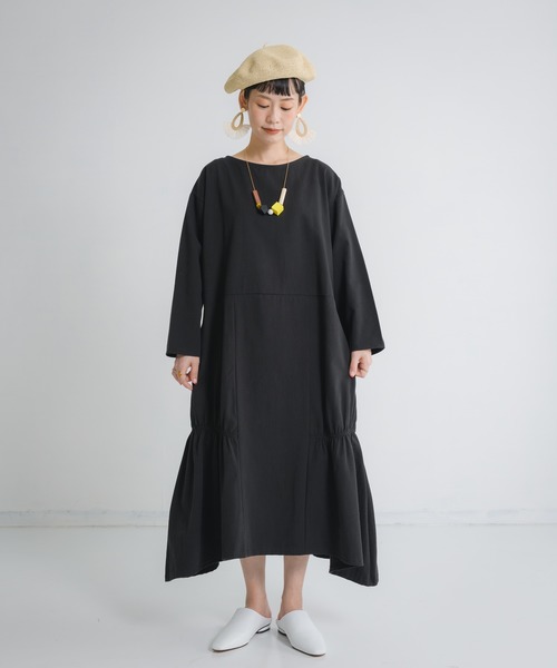 Libra Cue（リブラ キュー）の「Libra シャーリングティアードワンピース（ワンピース・レディース・アイボリー/ブラック/グリーン・FREE）」の11枚目の写真