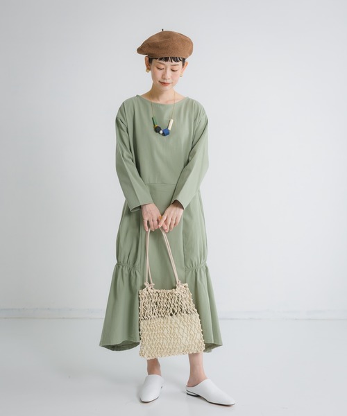 Libra Cue（リブラ キュー）の「Libra シャーリングティアードワンピース（ワンピース・レディース・アイボリー/ブラック/グリーン・FREE）」の15枚目の写真