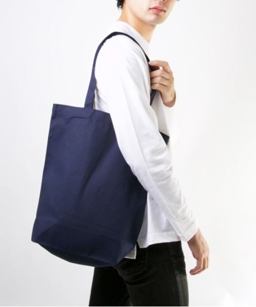 United Athle（ユナイテッドアスレ）の「United Athle/【3サイズ展開】レギュラーキャンバス 無地 トートバッグ（トートバッグ・メンズ・ホワイト/ブラック/ネイビー/ホワイト×ブラック/ホワイト×ネイビー/モカ/オリーブ/テラコッタ/スモークピンク/セージグリーン/エンジ/ナチュラル/ダークネイビー/ダークパープル/インディゴブルー/ライトグレー/ミント/マスタード/レッド/ライトカーキ/ベビーピンク・LARGE/MEDIUM/SMALL）」の13枚目の写真