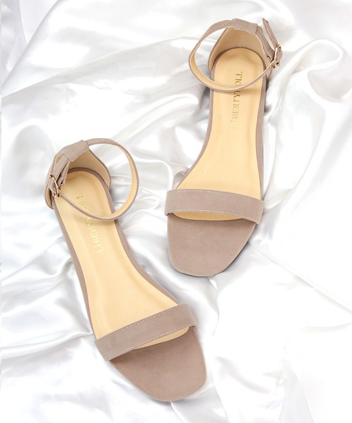 LibertyDoll（リバティードール）の「Liberty Doll / スクエアトゥセパレートストラップサンダル(4031)華奢ストラップサンダル（サンダル・レディース・ベージュ/マスタード/ブルー/ゴールド/レッド/シルバー/オレンジ/ブラック系その他/ネイビー/グレー/ホワイト/ブラック/グリーン/ベージュ系その他/アイボリー/グリーン系その他/オレンジ系その他・S/3L/SS/LL/L/M）」の6枚目の写真