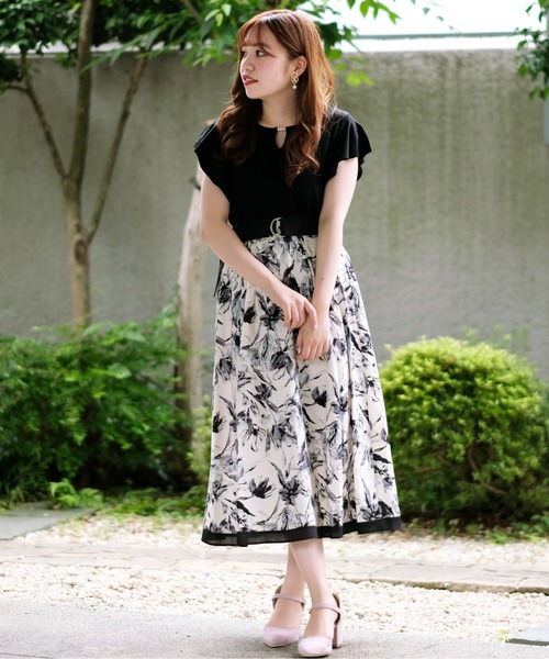 ❤︎ Sophia様おまとめご購入❤︎カタログ掲載カメリアスカート＆花柄スカート36 小花柄マーメイドスカート[品番：AMTW0003070]｜JUNOAH（ジュノア ）の