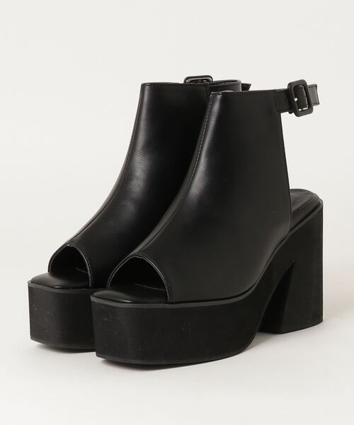 chumchum（チャムチャム）の「オープントゥーブーティー（フレアーヒール）（ブーツ・レディース・ブラック/ダークブラウン/ベージュ・LL/S/M/L）」の2枚目の写真