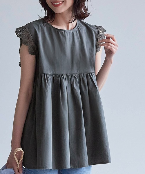 coca（coca）（コカ）の「袖レースギャザーブラウス（シャツ/ブラウス・レディース・ホワイト/チャコールグレー・ONE SIZE）」の2枚目の写真