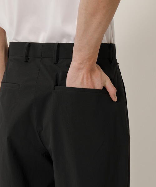 KASHIYAMA（カシヤマ）の「＜ウォッシャブル＞強撥水4WAYストレッチ1タックワイドパンツ（その他パンツ・メンズ・ブラック/ネイビー/ブラウン/カーキ・マルチサイズ）」の16枚目の写真