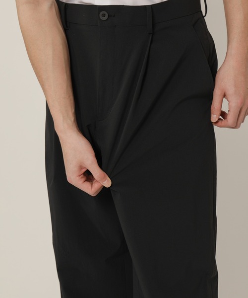KASHIYAMA（カシヤマ）の「＜ウォッシャブル＞強撥水4WAYストレッチ1タックワイドパンツ（その他パンツ・メンズ・ブラック/ネイビー/ブラウン/カーキ・マルチサイズ）」の22枚目の写真