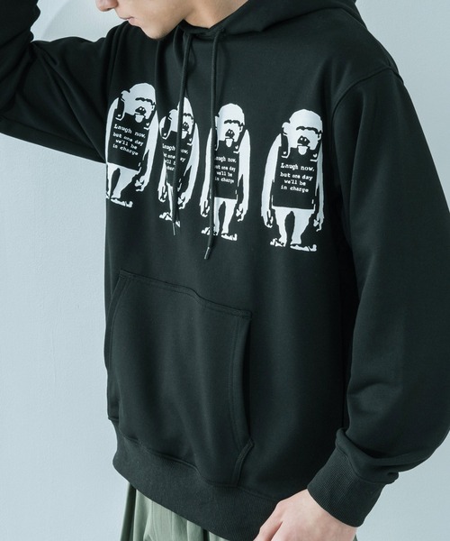 BRANDALISED（ブランダライズド）の「BANKSY/バンクシー LAUGH NOW P/O PARKA 裏毛ルーズスウェットパーカー（パーカー・メンズ・ベージュ/ブラック/ピンク/ホワイト・M/L/XL）」の5枚目の写真