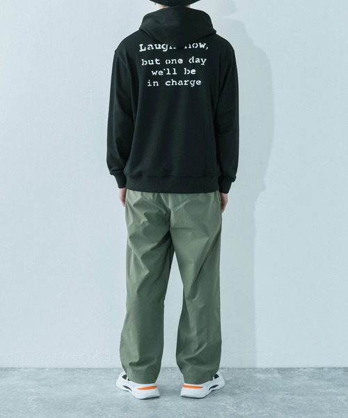 BRANDALISED（ブランダライズド）の「BANKSY/バンクシー LAUGH NOW P/O PARKA 裏毛ルーズスウェットパーカー（パーカー・メンズ・ベージュ/ブラック/ピンク/ホワイト・M/L/XL）」の16枚目の写真