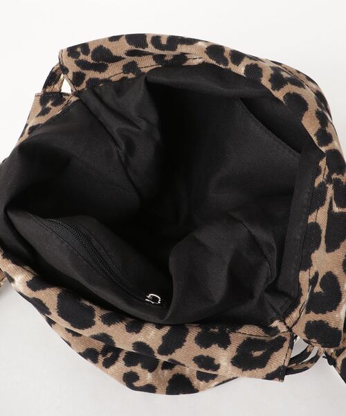 atmos pink(アトモスピンク)の「atmos pink アニマル ショルダーバッグ(ショルダーバッグ・レディース・ベージュ/ブラウン・FREE)」の4枚目の写真