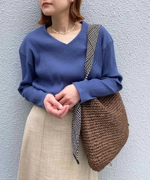 PICCIN（ピッチン）の「Vネックリブカットソー（Tシャツ/カットソー・レディース・ホワイト/ピンク/ブルーグレー・M）」の3枚目の写真