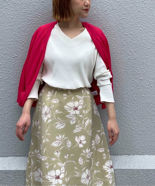 PICCIN（ピッチン）の「Vネックリブカットソー（Tシャツ/カットソー・レディース・ホワイト/ピンク/ブルーグレー・M）」の22枚目の写真