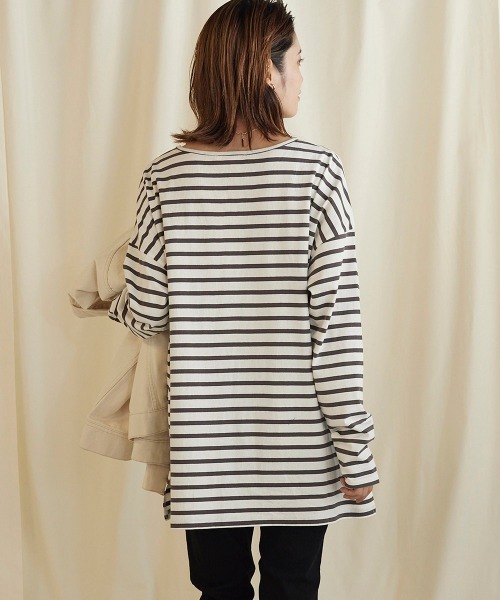 LIPSTAR（リップスター）の「ルーズボーダーロングTシャツ（Tシャツ/カットソー・レディース・ブラック系その他/グレー系その他/ダークネイビー・M）」の9枚目の写真