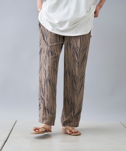 DouDou(ドゥドゥ)の「ゼブラ柄プリントパンツ(その他パンツ・レディース・ベージュ/ブラウン・FREE)」の8枚目の写真