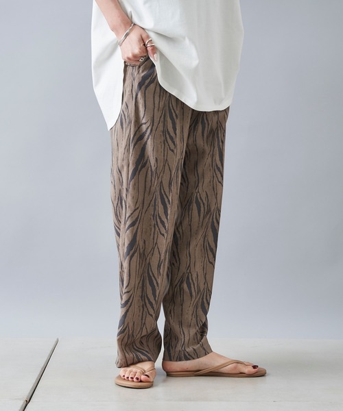 DouDou(ドゥドゥ)の「ゼブラ柄プリントパンツ(その他パンツ・レディース・ベージュ/ブラウン・FREE)」の10枚目の写真