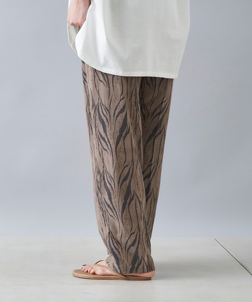 DouDou(ドゥドゥ)の「ゼブラ柄プリントパンツ(その他パンツ・レディース・ベージュ/ブラウン・FREE)」の11枚目の写真