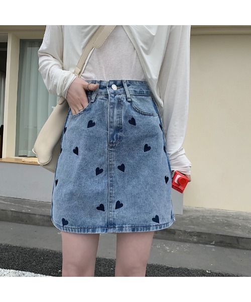 VIBGYOR Women（ヴィブジョー　ウィメン）の「【CHW】ハート刺繍デニムミニスカート（デニムスカート・レディース・ライトブルー・SMALL/MEDIUM）」の7枚目の写真