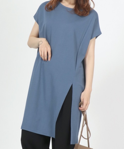 Salong hameu(サロン ハミュー)の「接触冷感 速乾ドライ 体型カバー フロントスリット ロング丈半袖Tシャツ レディース/Tシャツワンピース(Tシャツ/カットソー・レディース・ブラック/オフホワイト/グレイッシュブルー/ダークグレー/グリーン/エメラルド/ベージュ/ラベンダー/モカ/パープル・L/M)」の8枚目の写真
