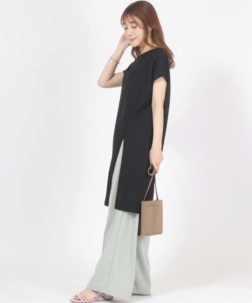 Salong hameu(サロン ハミュー)の「接触冷感 速乾ドライ 体型カバー フロントスリット ロング丈半袖Tシャツ レディース/Tシャツワンピース(Tシャツ/カットソー・レディース・ブラック/オフホワイト/グレイッシュブルー/ダークグレー/グリーン/エメラルド/ベージュ/ラベンダー/モカ/パープル・L/M)」の22枚目の写真