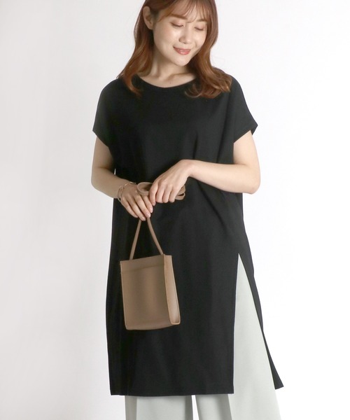 Salong hameu(サロン ハミュー)の「接触冷感 速乾ドライ 体型カバー フロントスリット ロング丈半袖Tシャツ レディース/Tシャツワンピース(Tシャツ/カットソー・レディース・ブラック/オフホワイト/グレイッシュブルー/ダークグレー/グリーン/エメラルド/ベージュ/ラベンダー/モカ/パープル・L/M)」の21枚目の写真