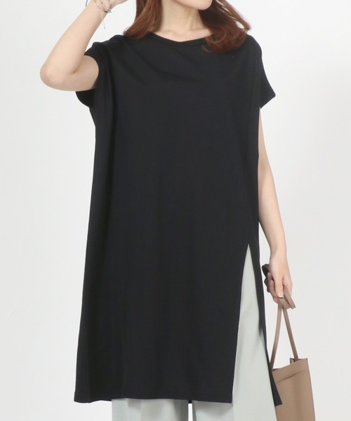 Salong hameu(サロン ハミュー)の「接触冷感 速乾ドライ 体型カバー フロントスリット ロング丈半袖Tシャツ レディース/Tシャツワンピース(Tシャツ/カットソー・レディース・ブラック/オフホワイト/グレイッシュブルー/ダークグレー/グリーン/エメラルド/ベージュ/ラベンダー/モカ/パープル・L/M)」の20枚目の写真