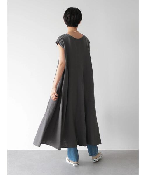 AMERICAN HOLIC（アメリカンホリック）の「Vネックリネンブレンドフレアワンピース（ワンピース・レディース・ライトグレー/チャコールグレー/マスタード/ブルーグリーン・M/L）」の16枚目の写真