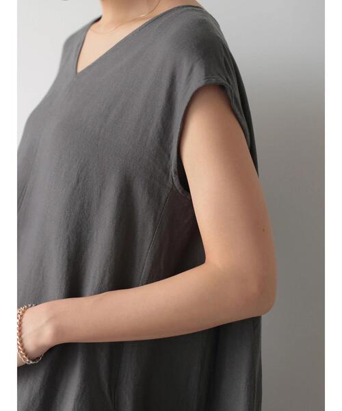 AMERICAN HOLIC（アメリカンホリック）の「Vネックリネンブレンドフレアワンピース（ワンピース・レディース・ライトグレー/チャコールグレー/マスタード/ブルーグリーン・M/L）」の18枚目の写真