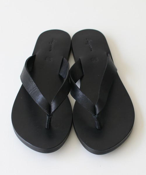 CANAL JEAN（キャナルジーン）の「from Lagoon(フロムラグーン) レザートングペタサンダル（サンダル・レディース・ブラック/オフホワイト・38/39/36/37）」の5枚目の写真