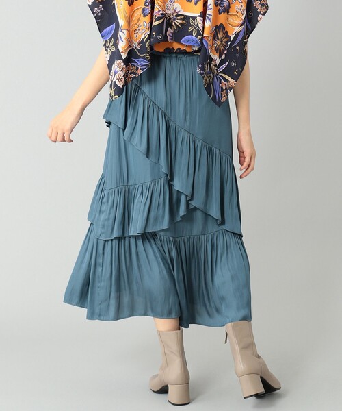 GRACE CONTINENTAL（グレースコンチネンタル）の「イレギュラーティアードスカート（スカート・レディース・ピンク/ブルー・38/36）」の4枚目の写真