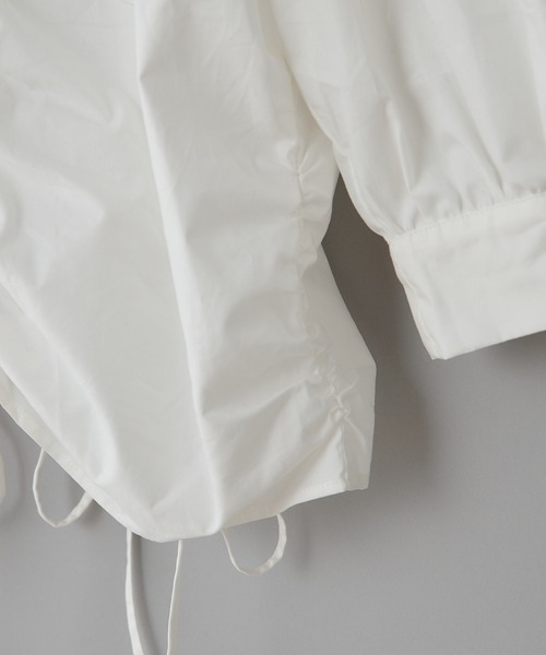 CIAOPANIC（チャオパニック）の「シャーリングスクエアブラウス（シャツ/ブラウス・レディース・オフホワイト/ブラック・FREE）」の5枚目の写真