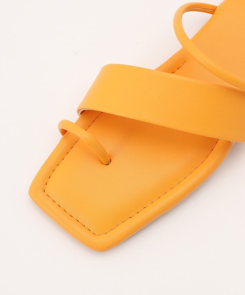 ROPE'（ロペ）の「スクエアトングサンダル（サンダル・レディース・ダークブラウン/イエロー/キャメル・36.5/37.5/35.5）」の5枚目の写真