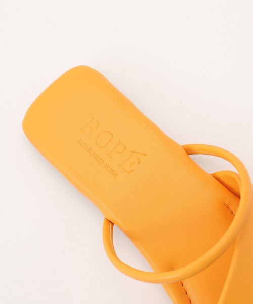 ROPE'（ロペ）の「スクエアトングサンダル（サンダル・レディース・ダークブラウン/イエロー/キャメル・36.5/37.5/35.5）」の8枚目の写真