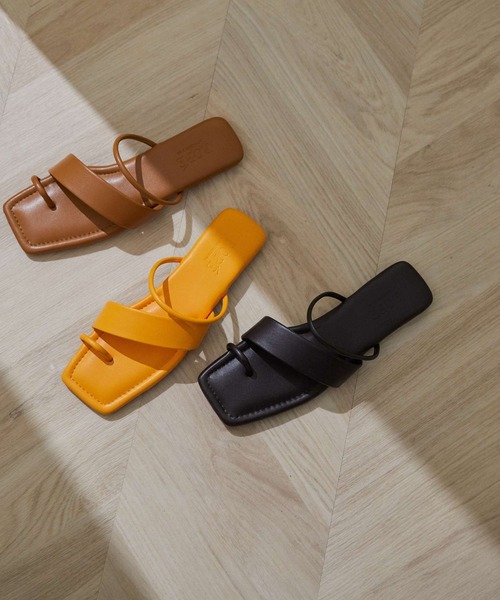ROPE'（ロペ）の「スクエアトングサンダル（サンダル・レディース・ダークブラウン/イエロー/キャメル・36.5/37.5/35.5）」の12枚目の写真