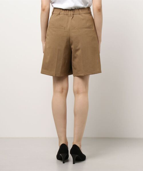 mysty woman（ミスティウーマン）の「センタープレスショートパンツ 958780（その他パンツ・レディース・イエロー/アイボリー/モカ・FREE）」の21枚目の写真