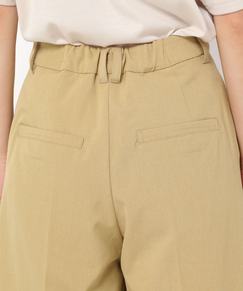 mysty woman（ミスティウーマン）の「センタープレスショートパンツ 958780（その他パンツ・レディース・イエロー/アイボリー/モカ・FREE）」の17枚目の写真