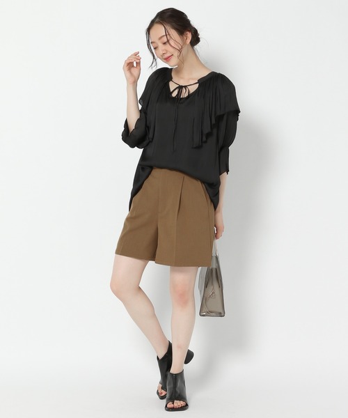 mysty woman（ミスティウーマン）の「センタープレスショートパンツ 958780（その他パンツ・レディース・イエロー/アイボリー/モカ・FREE）」の6枚目の写真