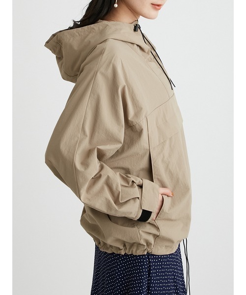 Mila Owen（ミラオーウェン）の「撥水ナイロンアノラック（ナイロンジャケット・レディース・ベージュ/ブラウン/アイボリー・1/0）」の19枚目の写真