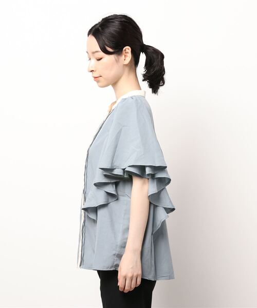 prose verse（プロズヴェール）の「フリルスリーブセンタータックブラウス（シャツ/ブラウス・レディース・ブラック/アイボリー/ブルー/ブラウン・MEDIUM）」の6枚目の写真