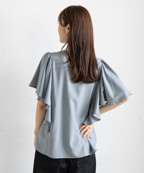 prose verse（プロズヴェール）の「フリルスリーブセンタータックブラウス（シャツ/ブラウス・レディース・ブラック/アイボリー/ブルー/ブラウン・MEDIUM）」の8枚目の写真