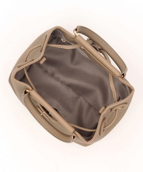 MONO　COMME CA（モノコムサ）の「3way　巾着ショルダー（ショルダーバッグ・レディース・ブラック/ベージュ・FREE）」の16枚目の写真