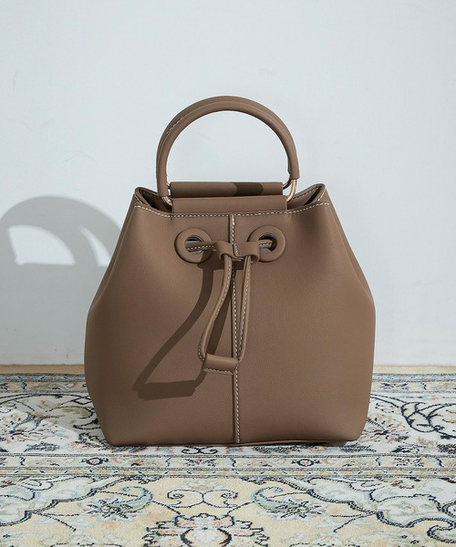 MONO　COMME CA（モノコムサ）の「3way　巾着ショルダー（ショルダーバッグ・レディース・ブラック/ベージュ・FREE）」の9枚目の写真