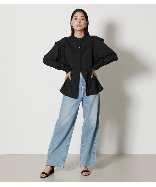 AZUL by moussy(アズールバイマウジー)の「SHOULDER TUCK PUFF BLOUSE/ショルダータックパフブラウス(シャツ/ブラウス・レディース・オフホワイト/ブラック/ダークグリーン・SMALL/MEDIUM)」の8枚目の写真