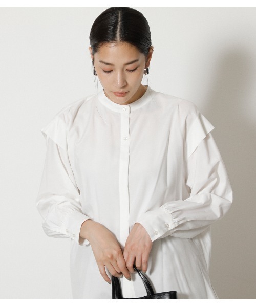 AZUL by moussy(アズールバイマウジー)の「SHOULDER TUCK PUFF BLOUSE/ショルダータックパフブラウス(シャツ/ブラウス・レディース・オフホワイト/ブラック/ダークグリーン・SMALL/MEDIUM)」の22枚目の写真